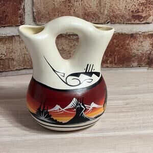 Gorgeous Vintage Hand Painted Navajo Native American Wedding Vase Artist Signed